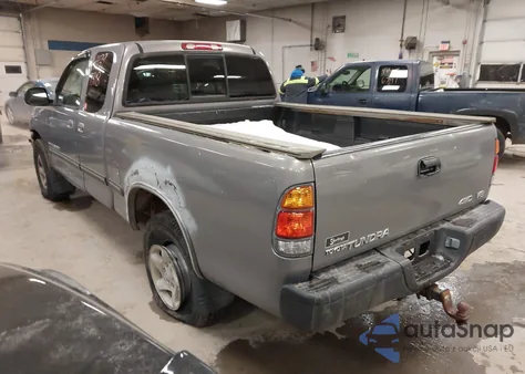 2000 Toyota Tundra Sr5 V8 из США, поврежденный, VIN 5TBBT4410YS072134